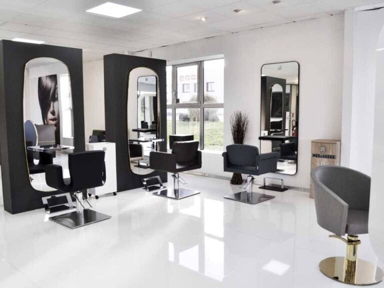 Quels Services Propose Le Salon B And B Ã Salon-de-Provence 14 interieur moderne salon coiffure elegant provence