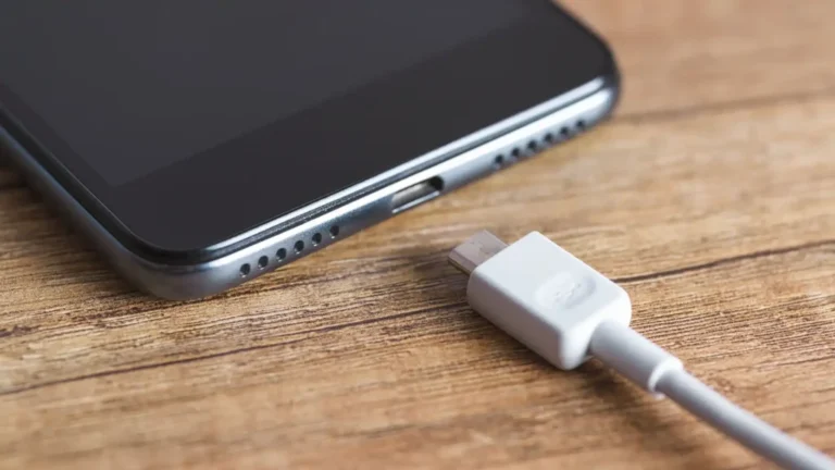 Pourquoi Mon Téléphone Samsung Ne Charge-T-Il Plus et Comment Le Réparer